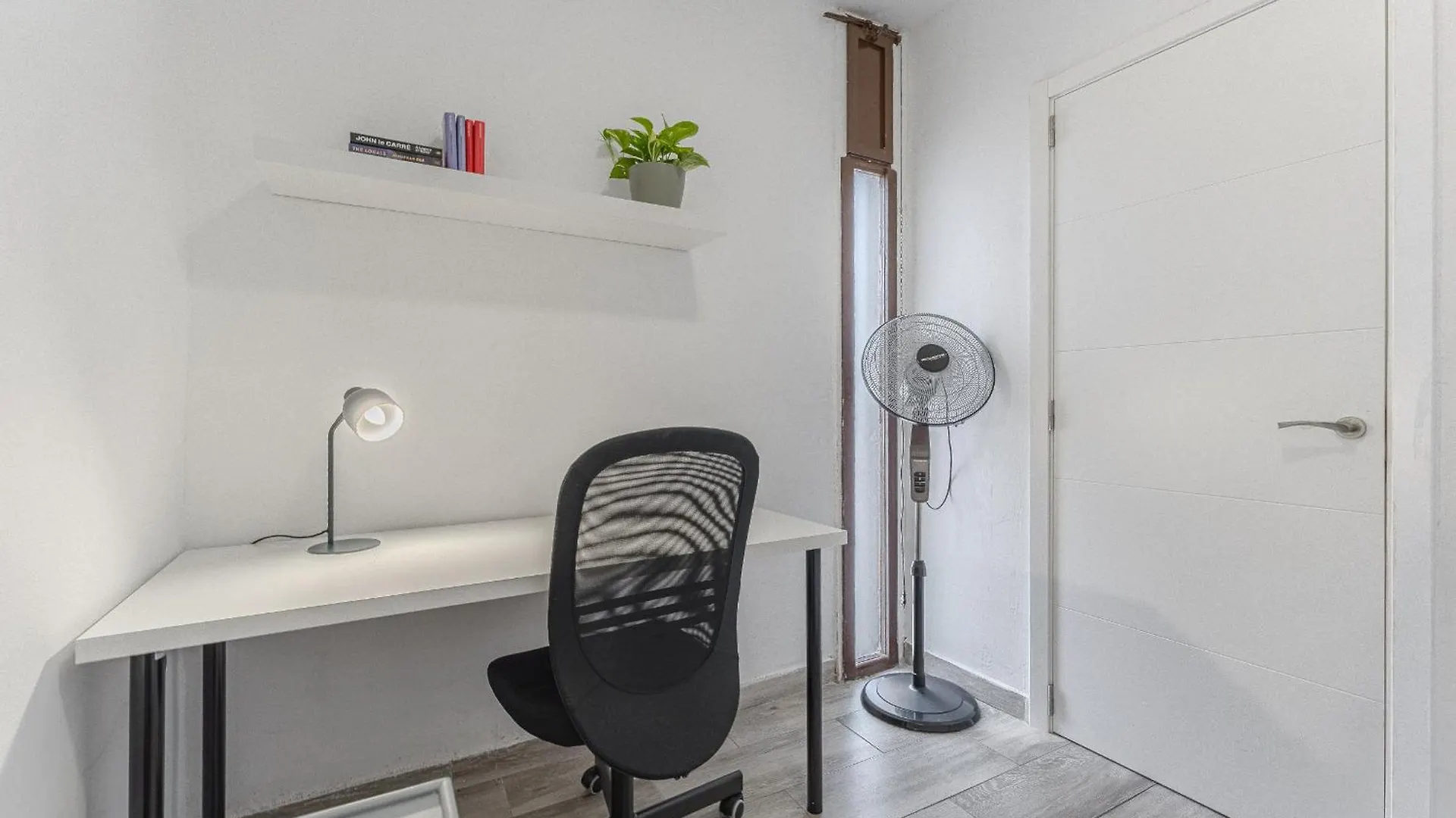 Primavera Tranquil Retreat 2-Bedroom Apartment With Balcony, Garden View & Fiber Wifi Arona  Spain
