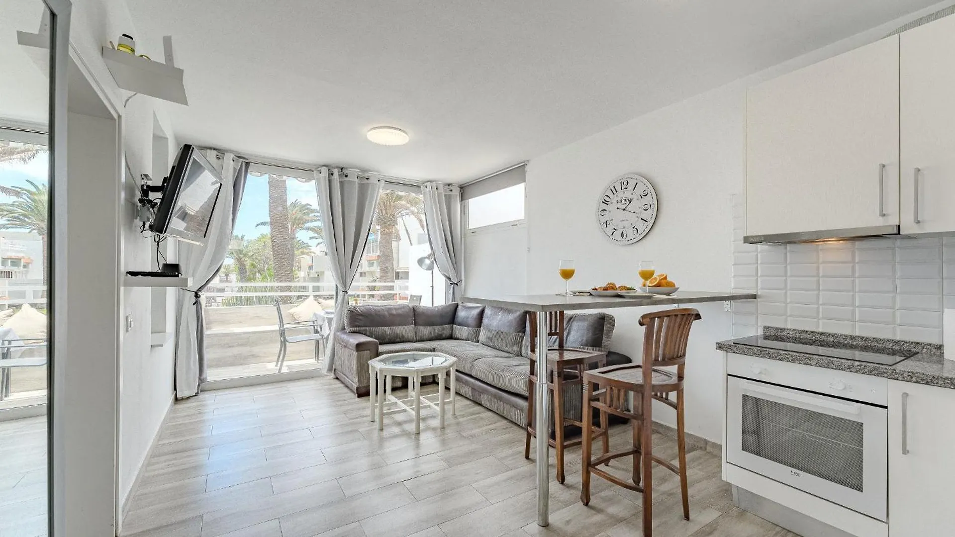 Primavera Tranquil Retreat 2-Bedroom Apartment With Balcony, Garden View & Fiber Wifi location